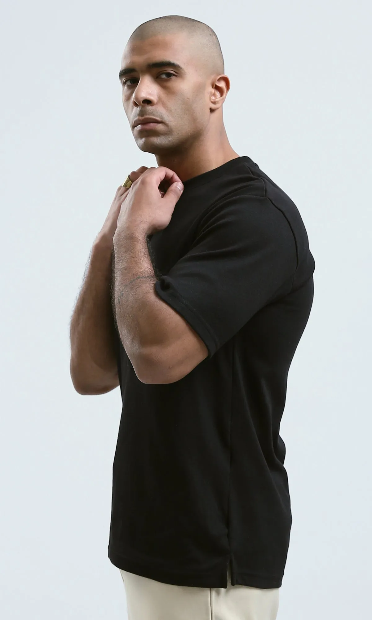o190114 - Relaxed Fit Elbow Sleeves Black Casual Tee With Pocket
