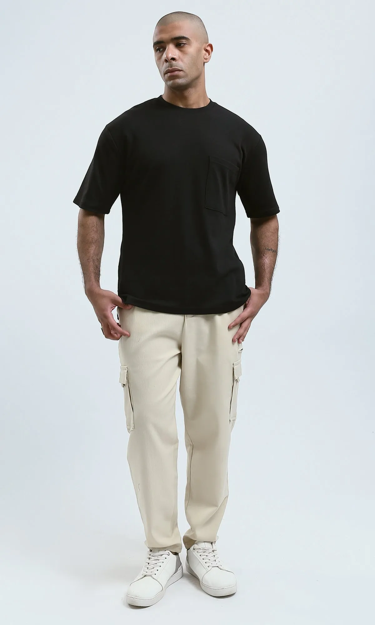 o190114 - Relaxed Fit Elbow Sleeves Black Casual Tee With Pocket